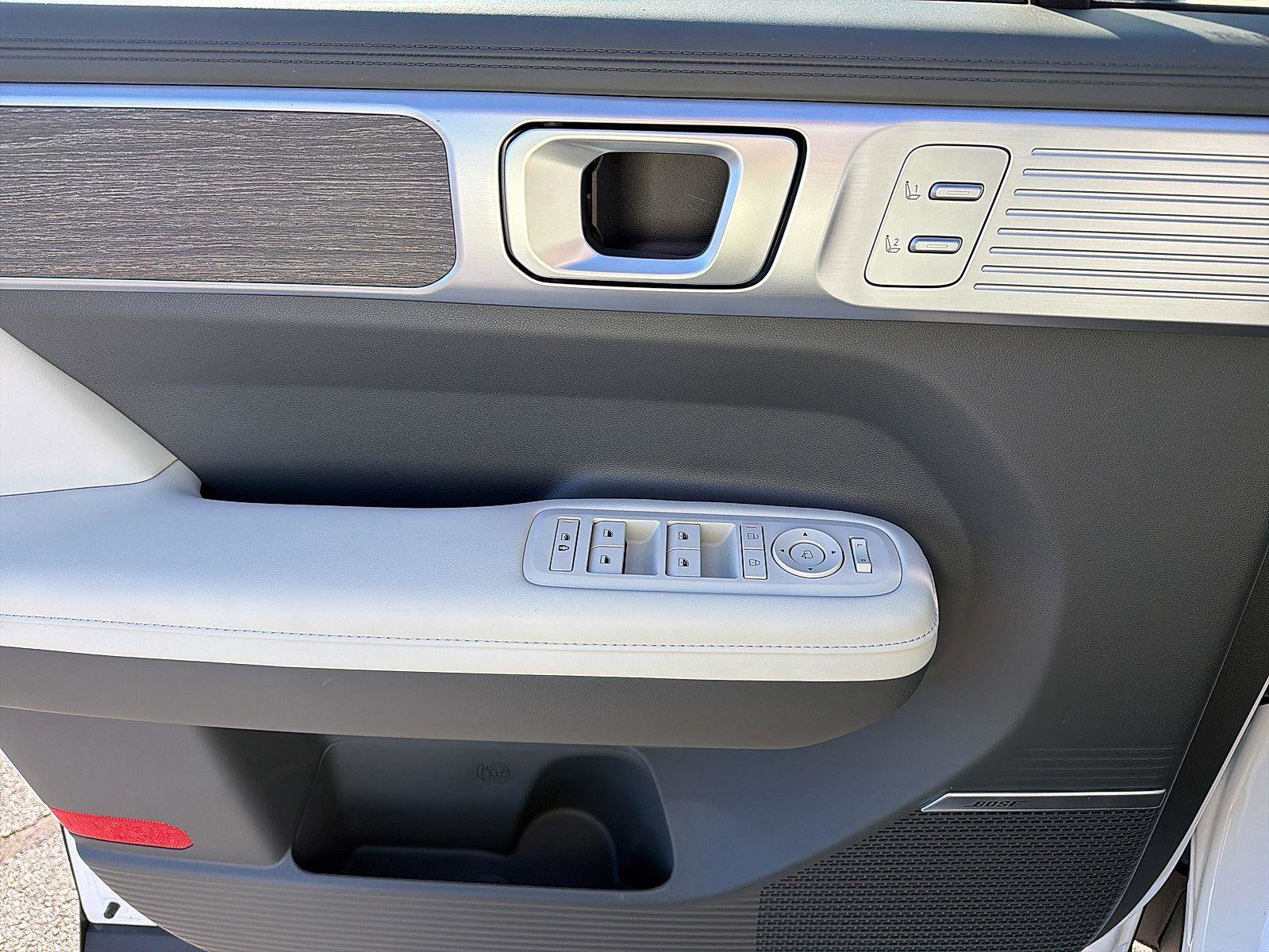 Used 2026 Hyundai Santa Fe Limited image 12