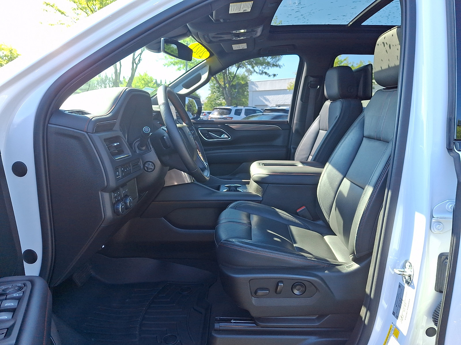 Used 2021 Chevrolet Suburban RST w/ Luxury Package AWD/4WD image 13