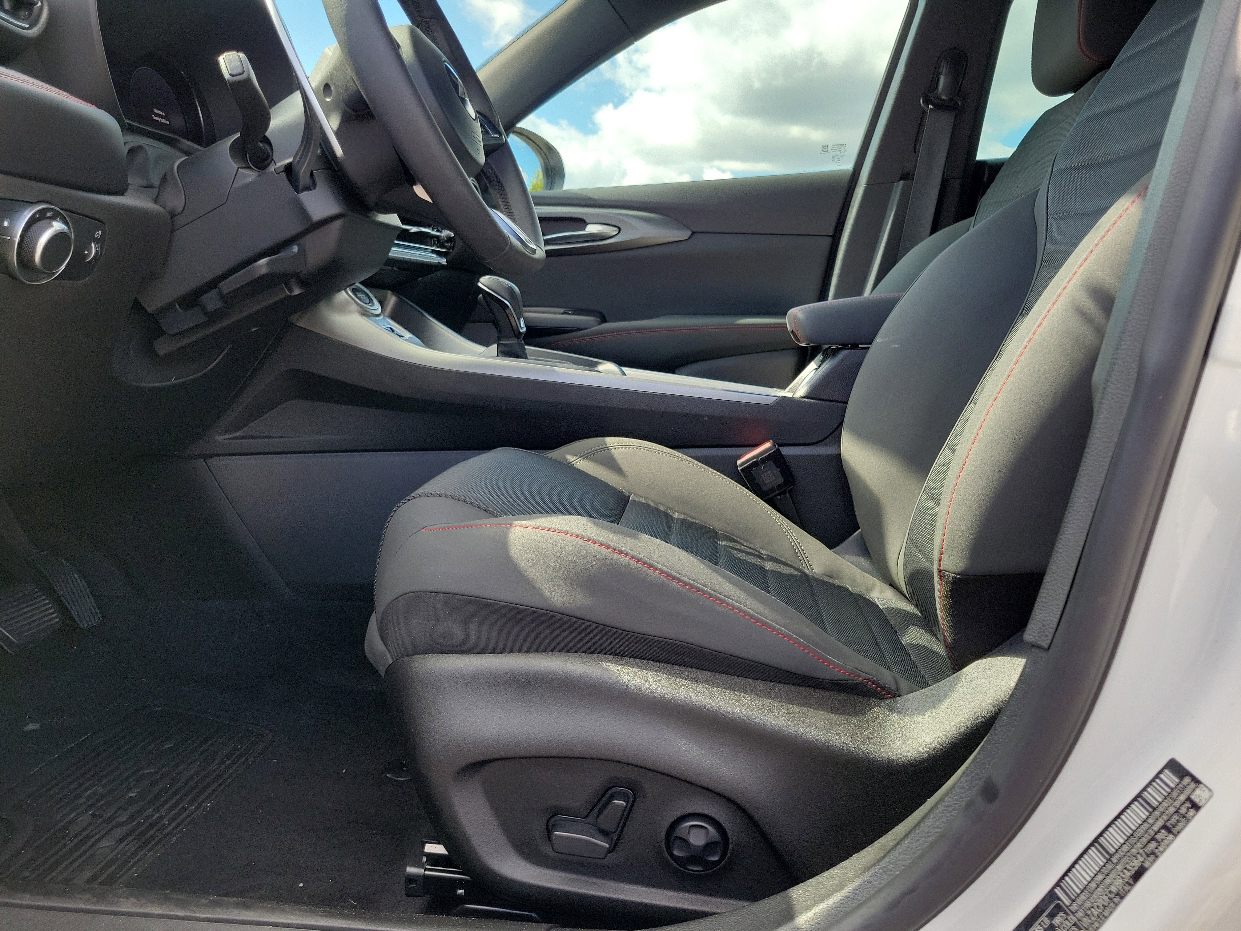 Used 2024 Dodge Hornet R/T image 16