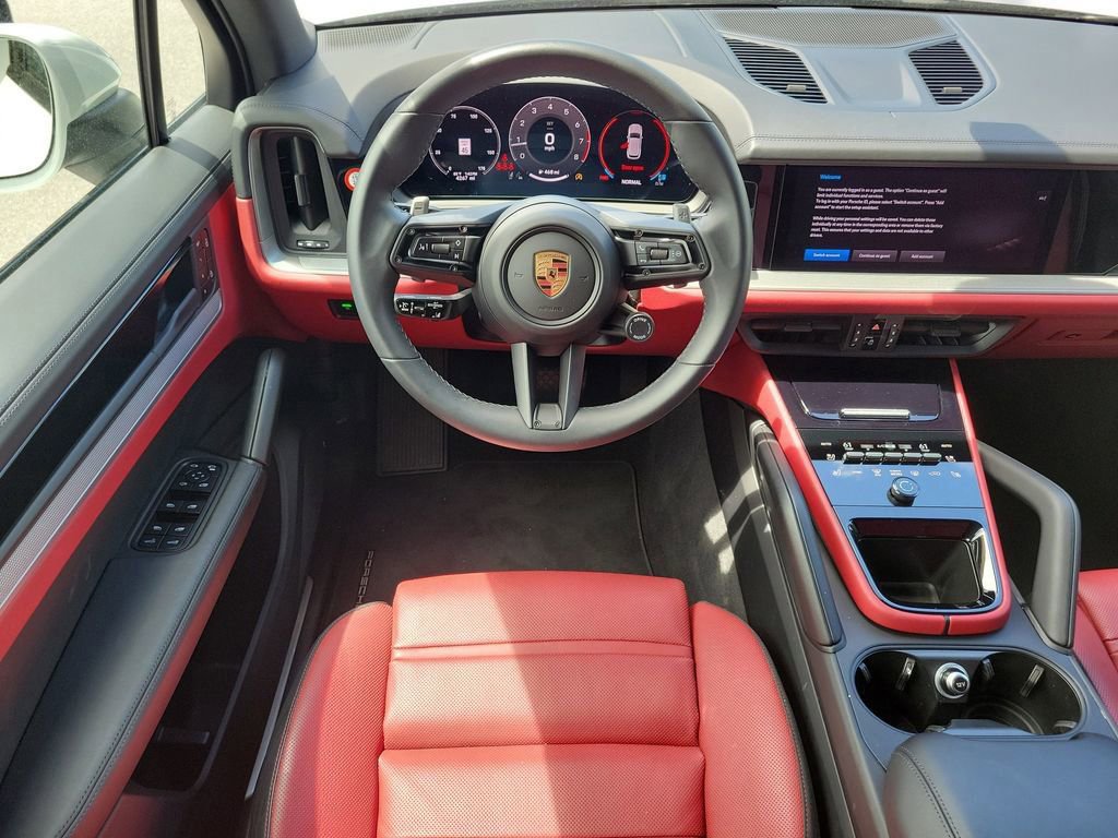 Certified 2025 Porsche Cayenne AWD/4WD image 21