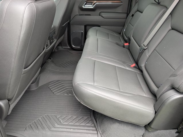Used 2025 Chevrolet Silverado 1500 LT Trail Boss w/ Convenience Package II AWD/4WD image 29