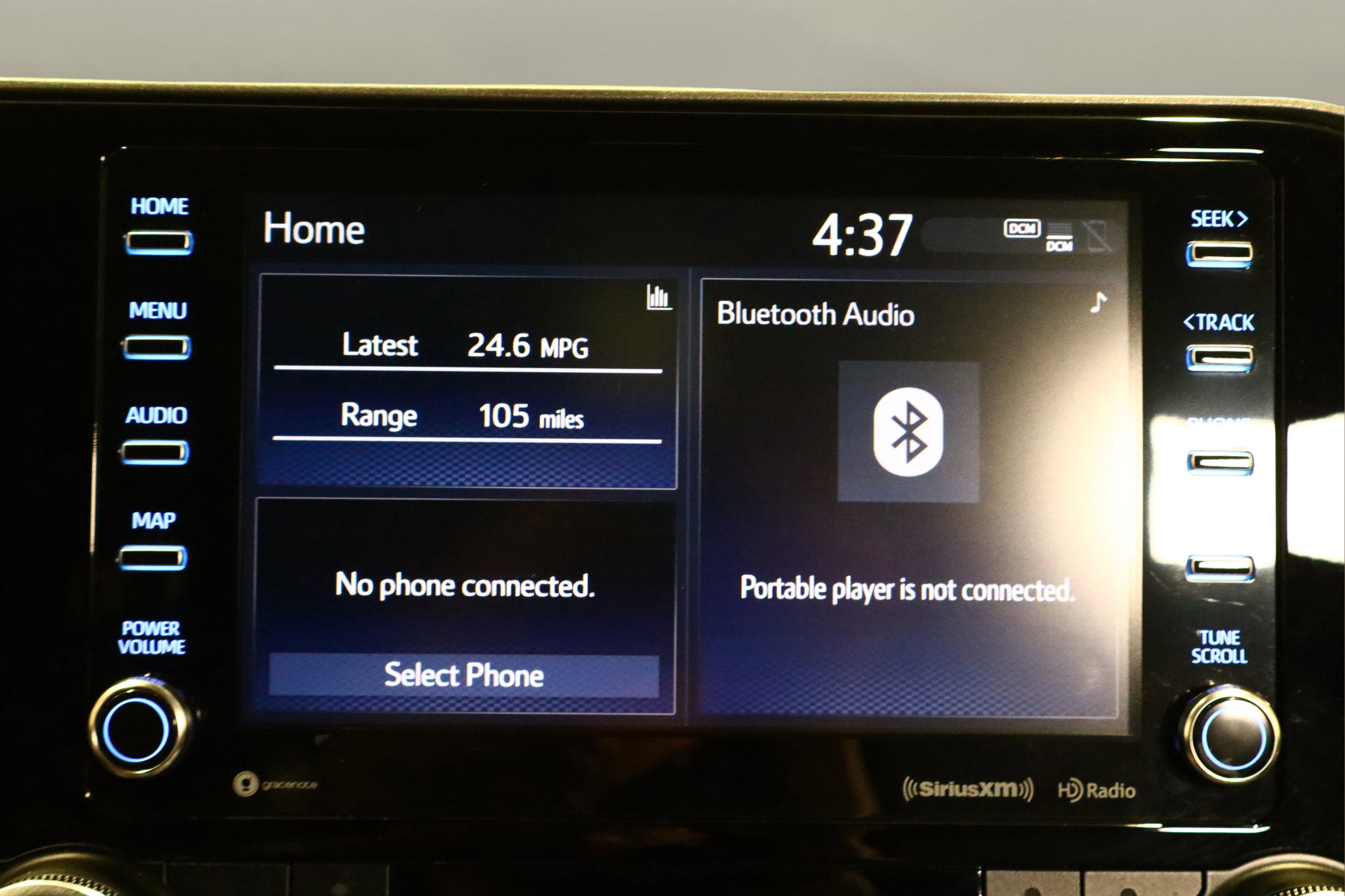 Used 2020 Toyota Highlander LE image 31