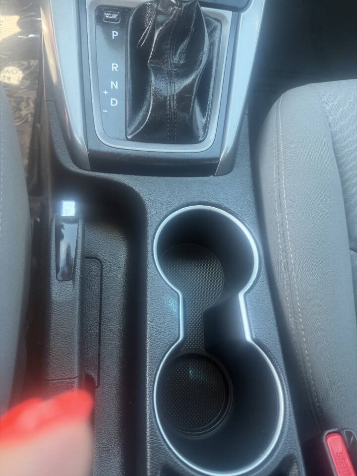 Used 2016 Hyundai Elantra SE w/ Option Group 02 FWD image 5