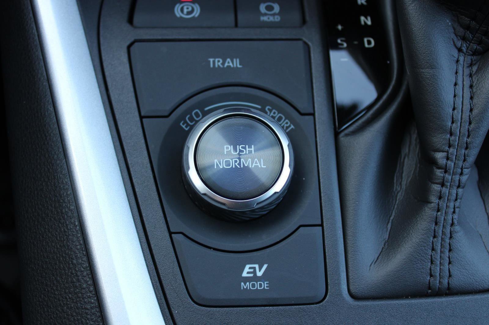 Used 2024 Toyota RAV4 Limited image 22