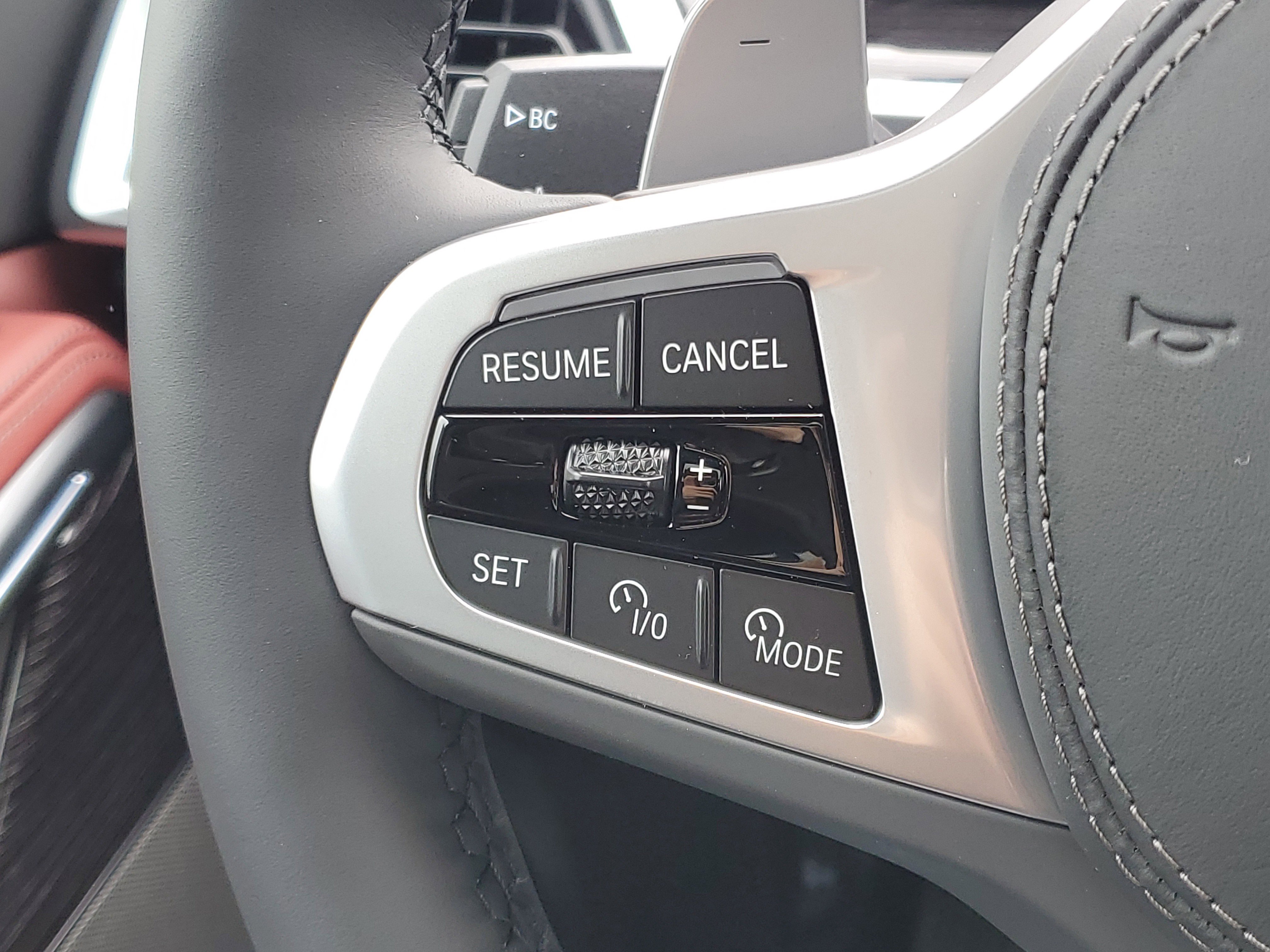 New 2026 BMW X6 xDrive40i w/ Executive Package image 12