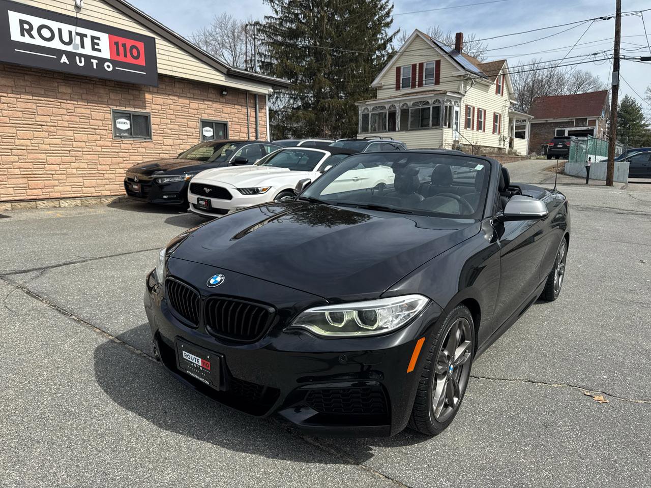 Used 2016 BMW M235i xDrive Convertible image 2