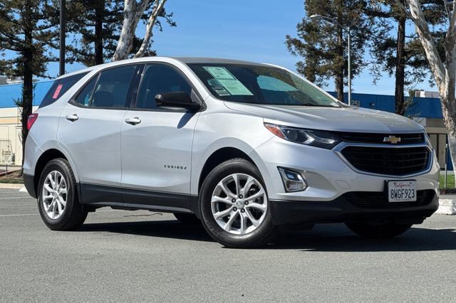 Used 2019 Chevrolet Equinox LS image 2