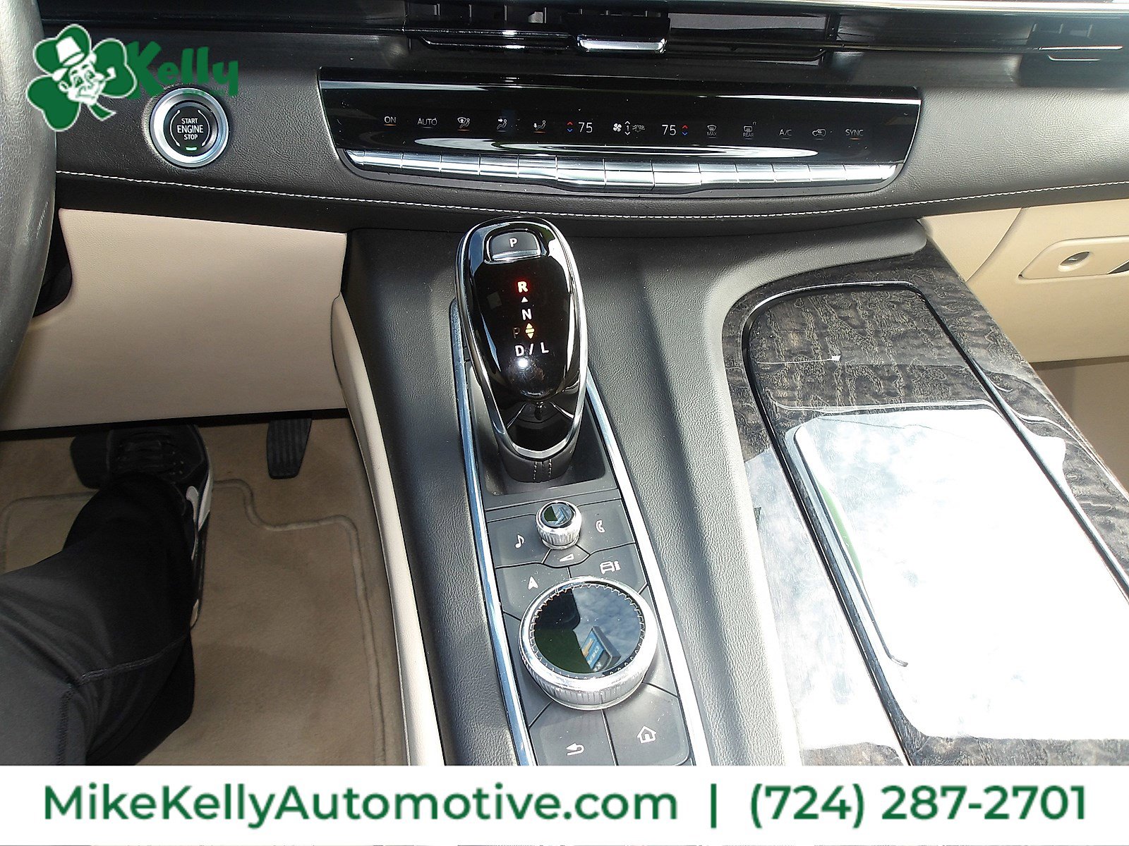 Used 2021 Cadillac Escalade Premium Luxury w/ Driver Assist Tech Package image 26