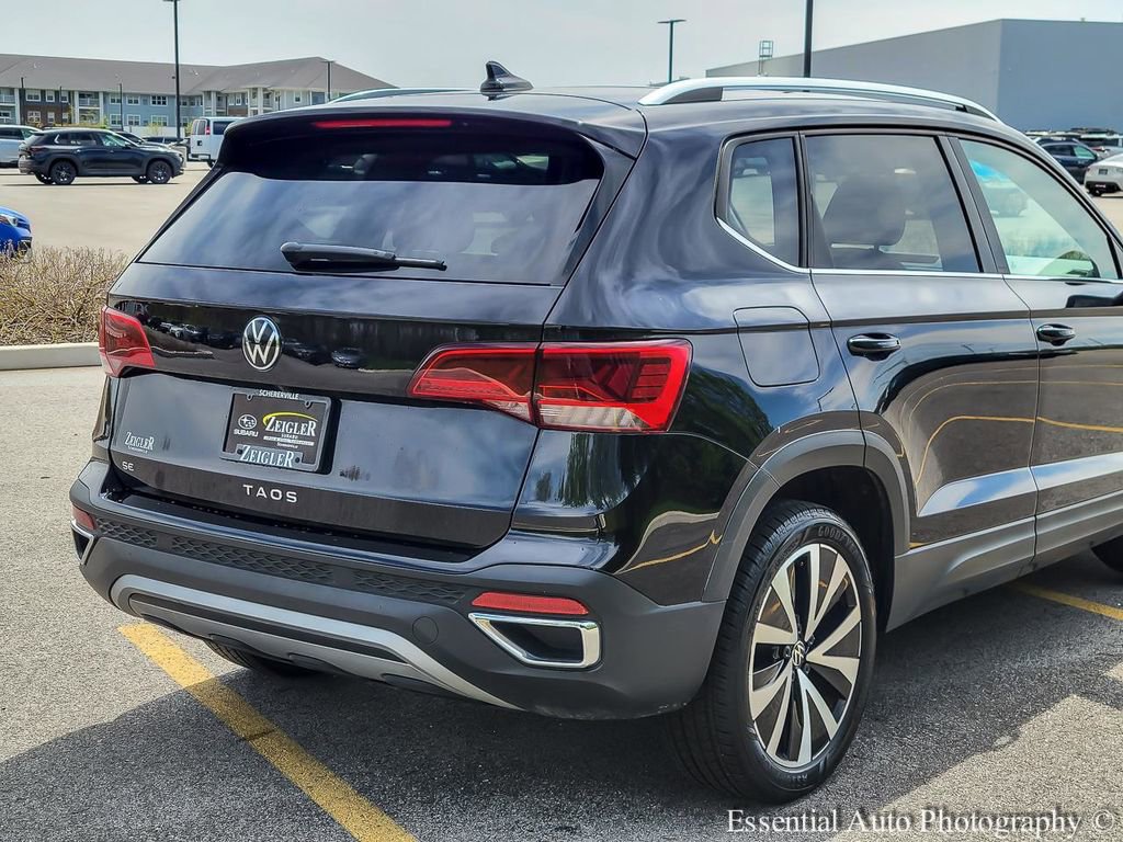 Used 2024 Volkswagen Taos SE FWD image 6