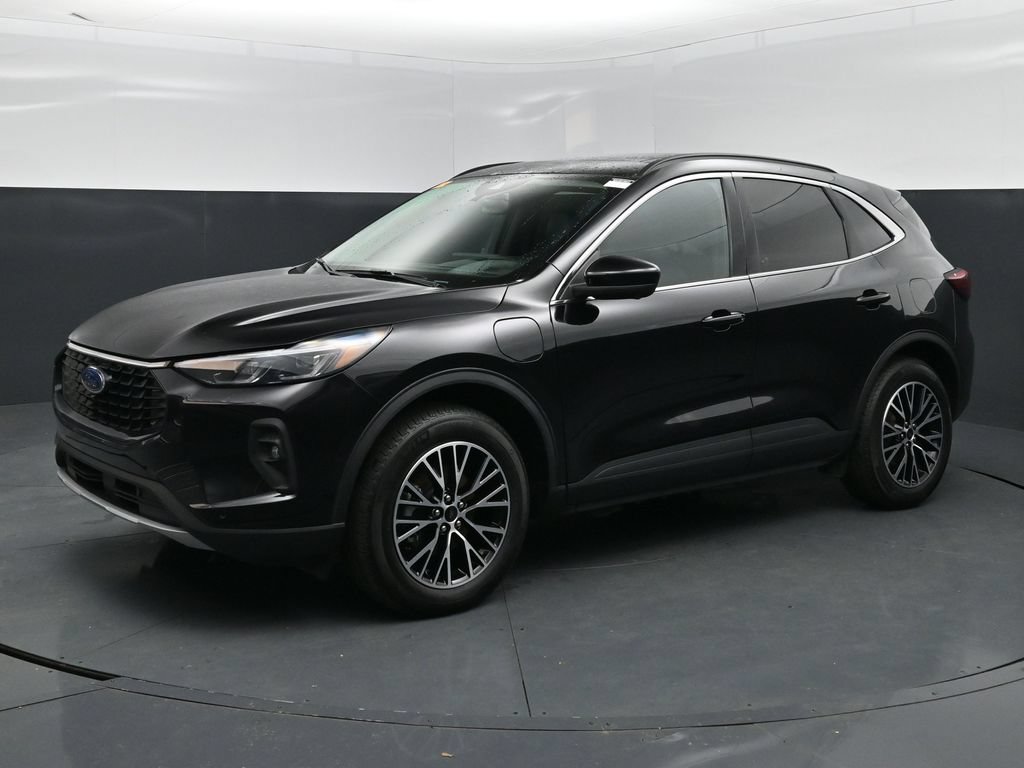 Used 2026 Ford Escape SE w/ PHEV Premium Package FWD video 1