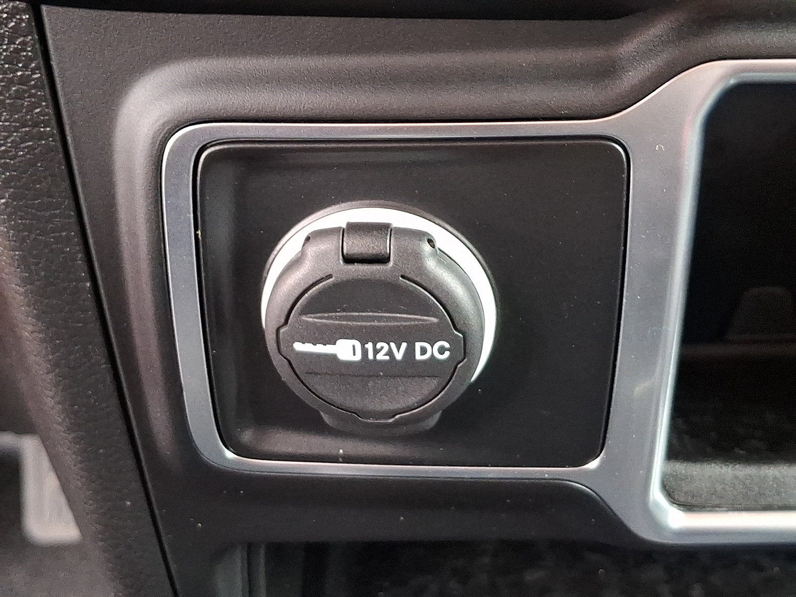 Used 2020 Jeep Wrangler Unlimited Sport AWD/4WD image 24