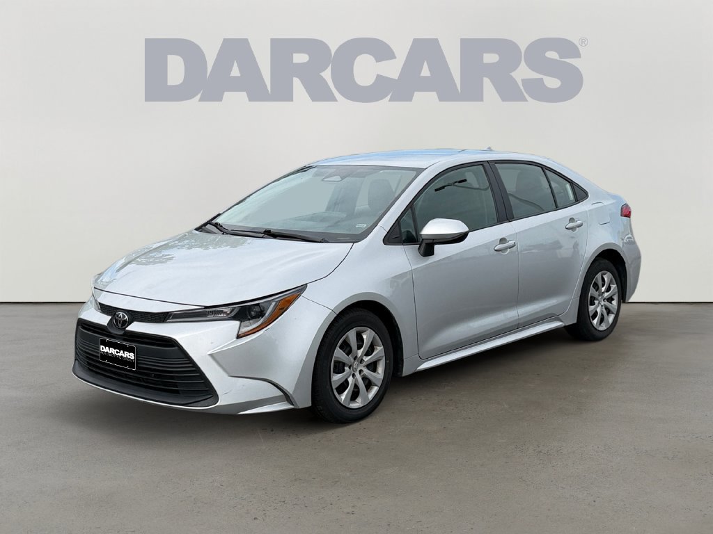 Used 2025 Toyota Corolla LE FWD image 3