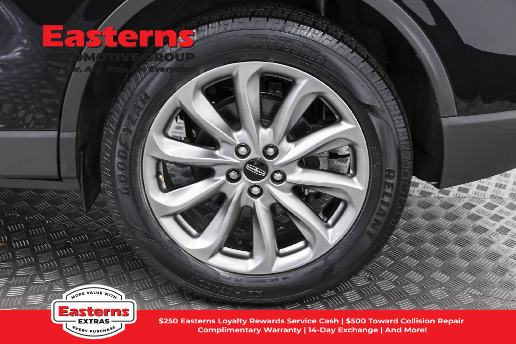 Used 2022 Lincoln Corsair FWD w/ Premium Package image 38