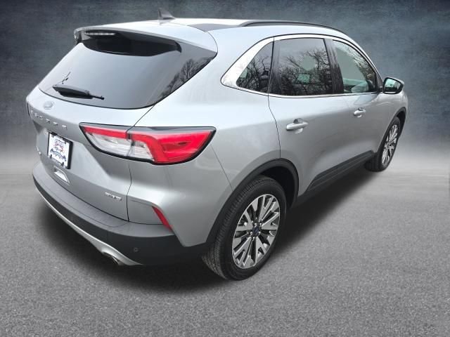 Certified 2022 Ford Escape Titanium AWD/4WD image 12