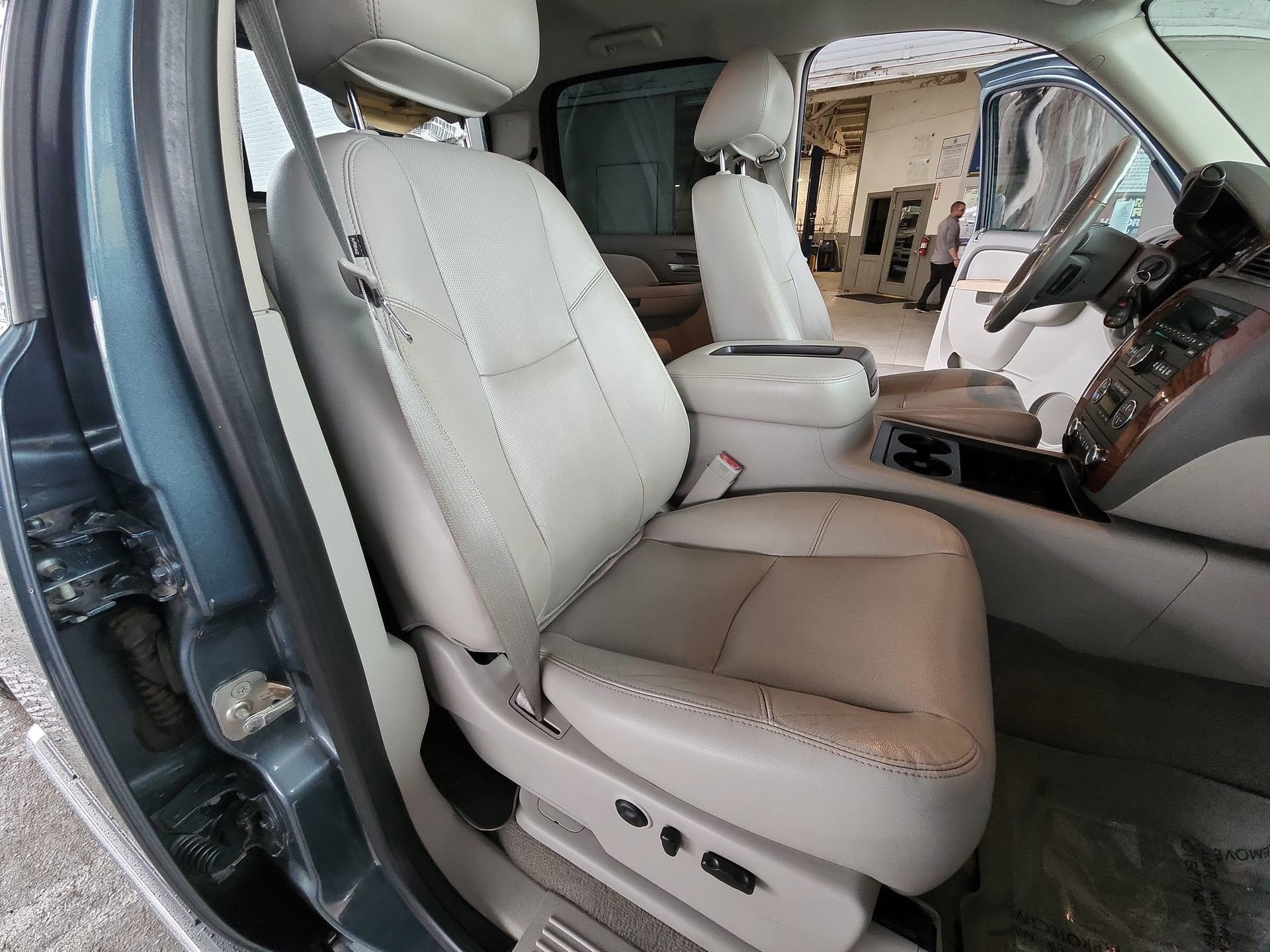 Used 2012 Chevrolet Silverado 2500 LTZ w/ LTZ Plus Package image 24