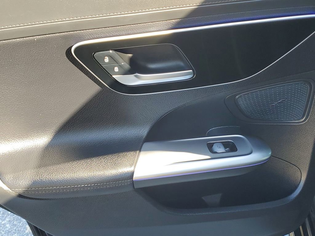 Used 2022 Mercedes-Benz C 300 Sedan w/ Pinnacle Trim Package image 44