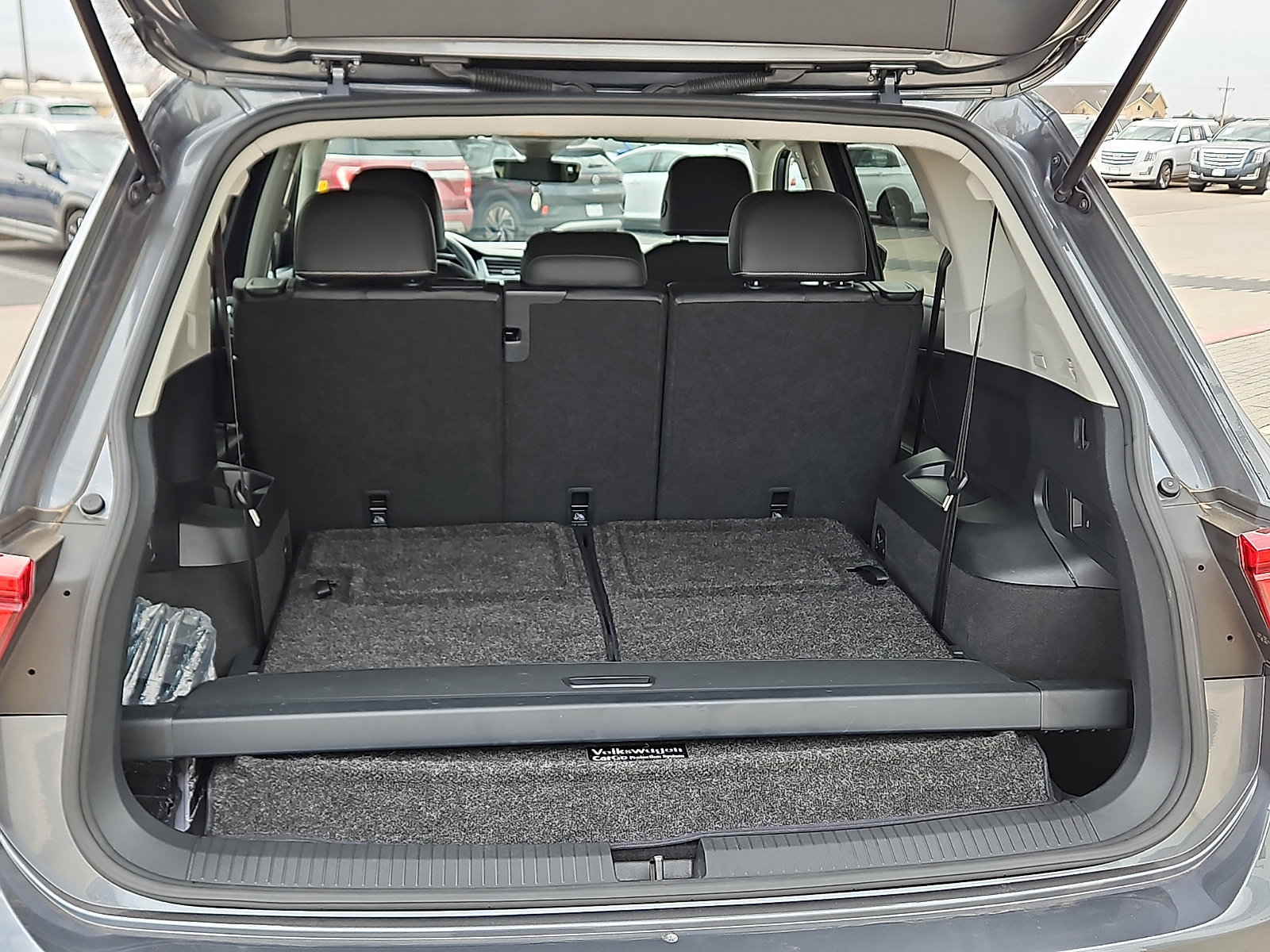 Certified 2022 Volkswagen Tiguan SE FWD image 6
