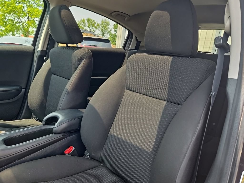 Used 2016 Honda HR-V EX image 28