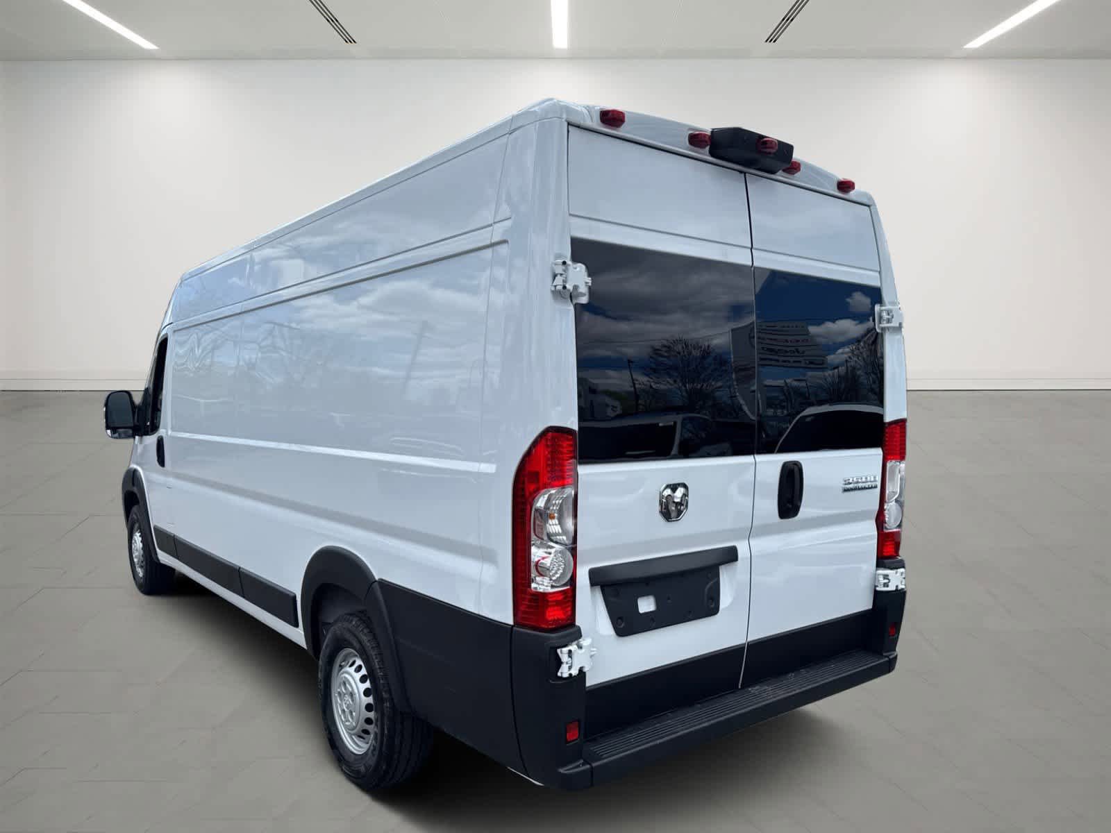 Used 2025 RAM ProMaster 3500 w/ Convenience Group FWD image 4