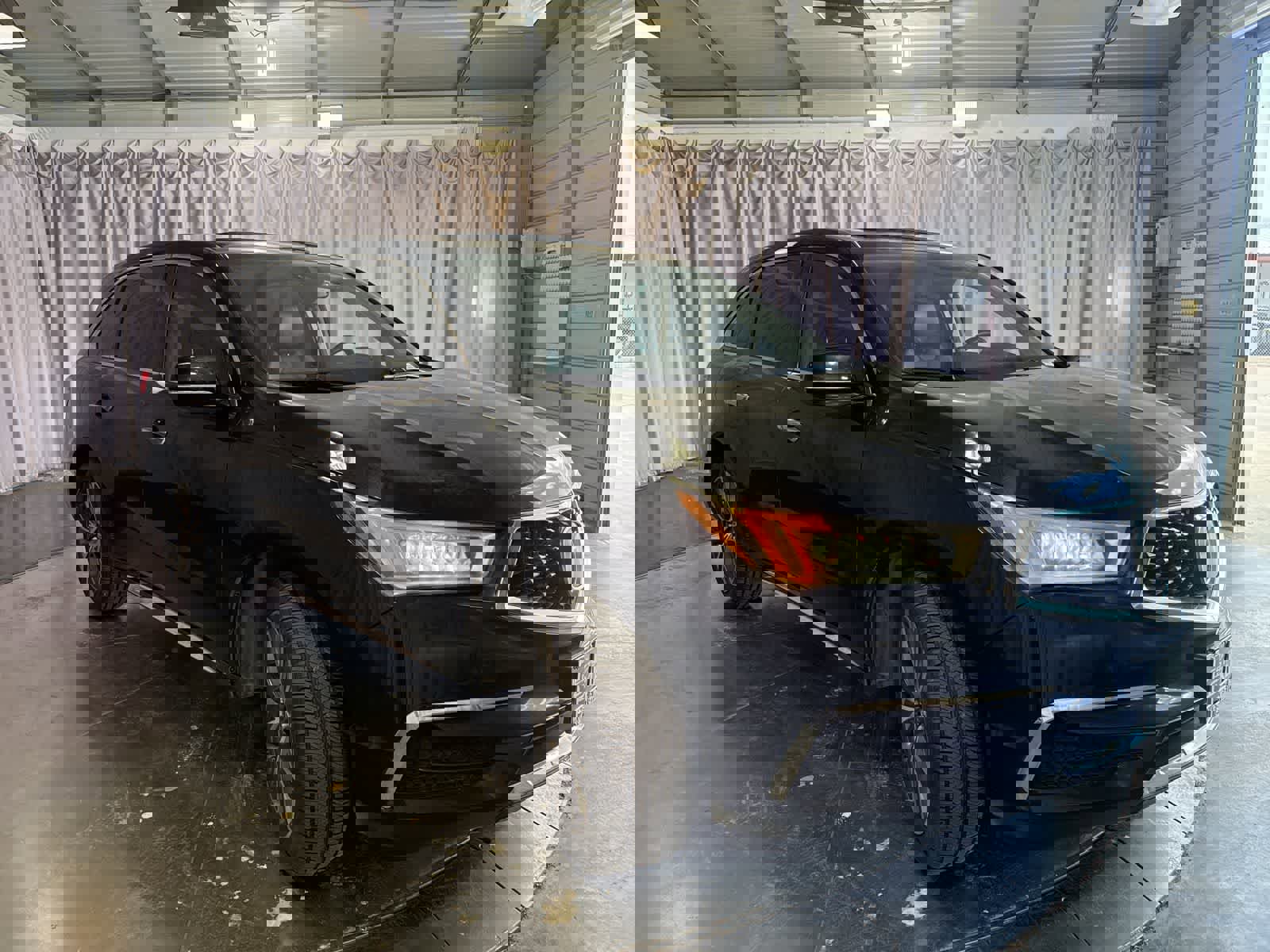 Used 2020 Acura MDX FWD w/ Technology Package image 2