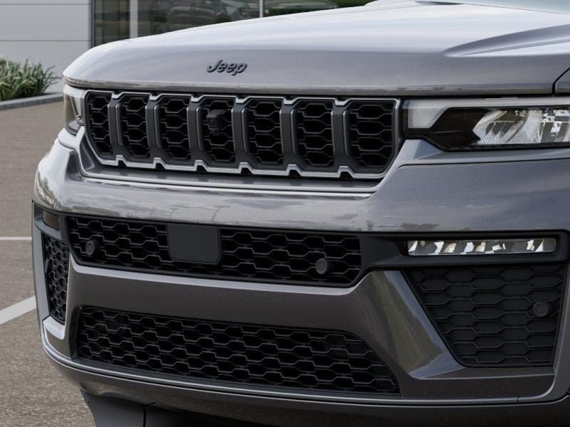 New 2026 Jeep Grand Cherokee L Limited AWD/4WD image 11