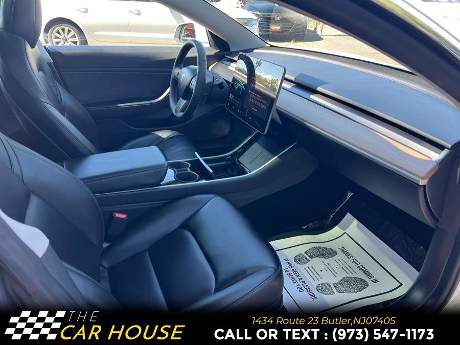 Used 2019 Tesla Model 3 Standard Range Plus image 20