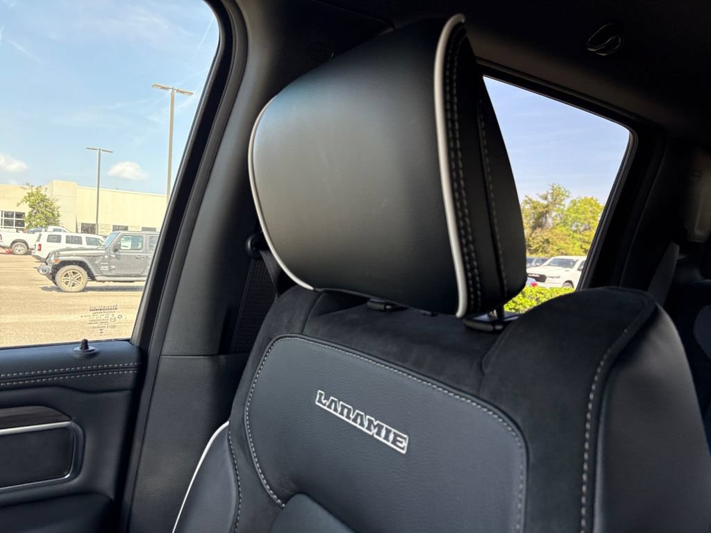 New 2026 RAM 1500 Laramie w/ Sport Appearance Package AWD/4WD image 12