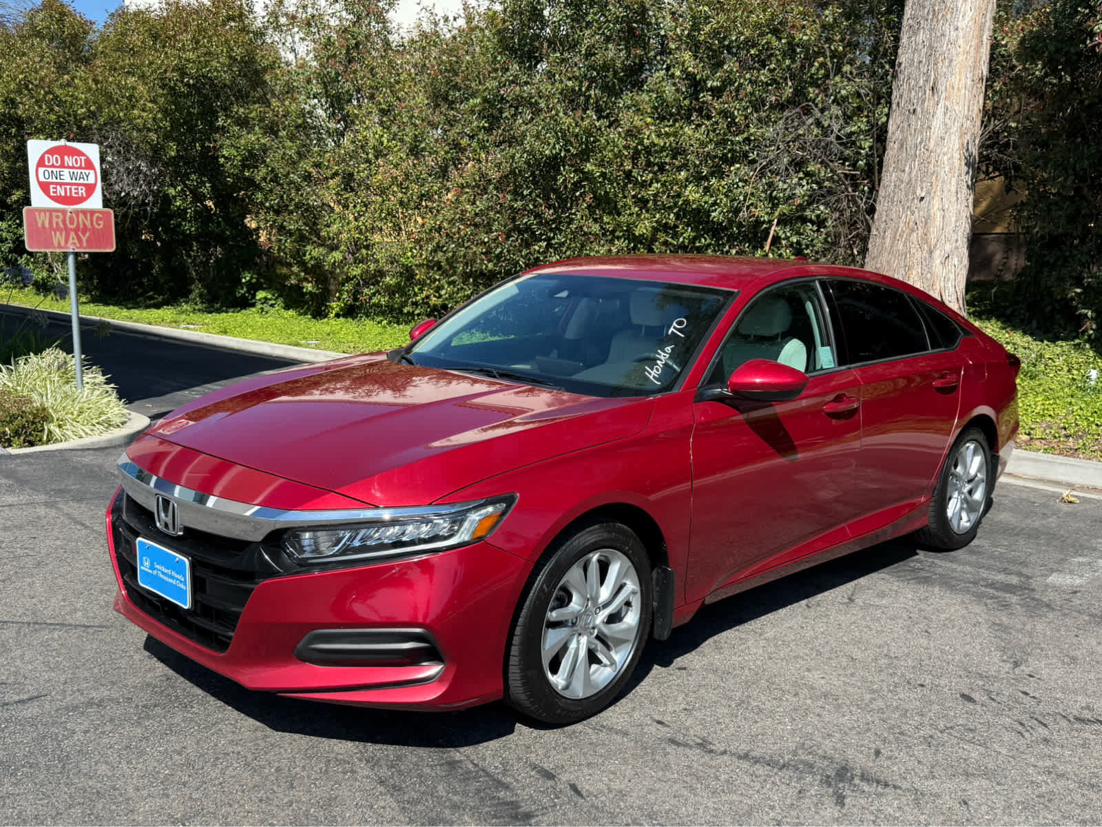 Used 2018 Honda Accord LX image 2
