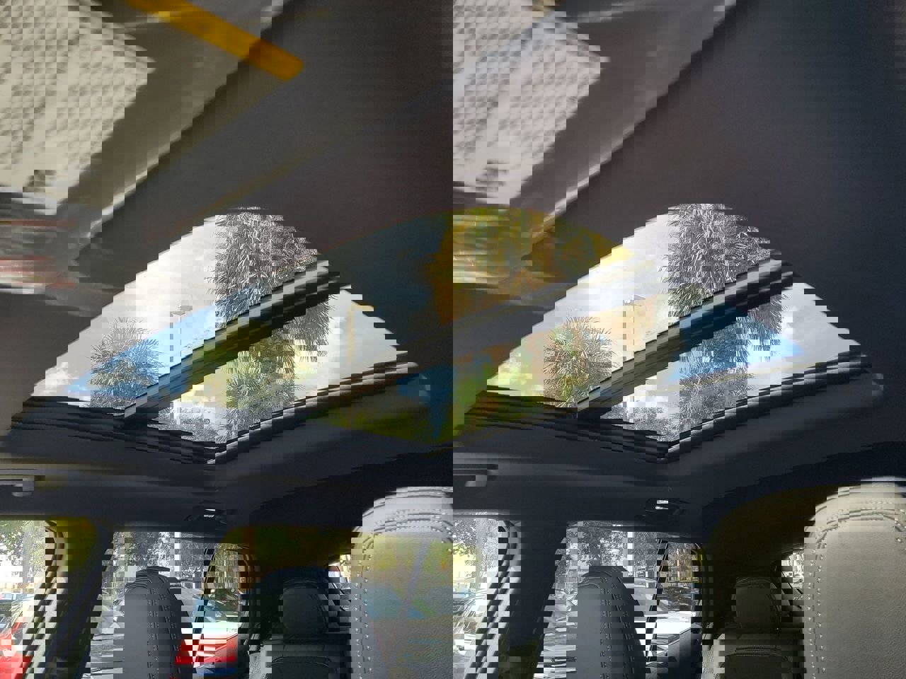 New 2025 Chevrolet Equinox EV LT image 30