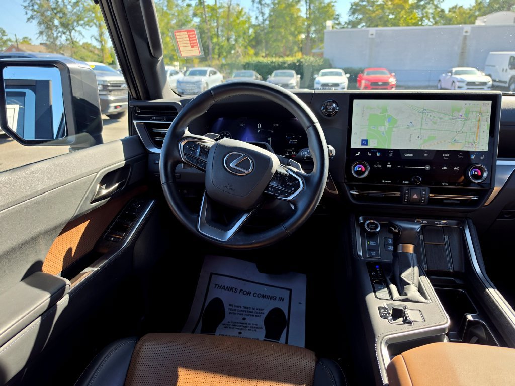 Used 2025 Lexus GX 550 w/ Accessory Package (Z1) AWD/4WD image 9