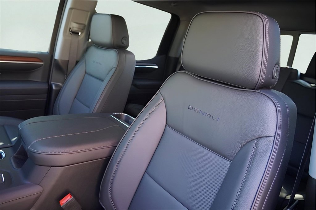 New 2026 GMC Sierra 1500 Denali image 12