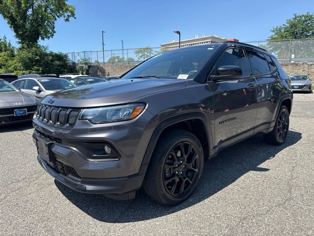 Used 2022 Jeep Compass Latitude AWD/4WD image 3