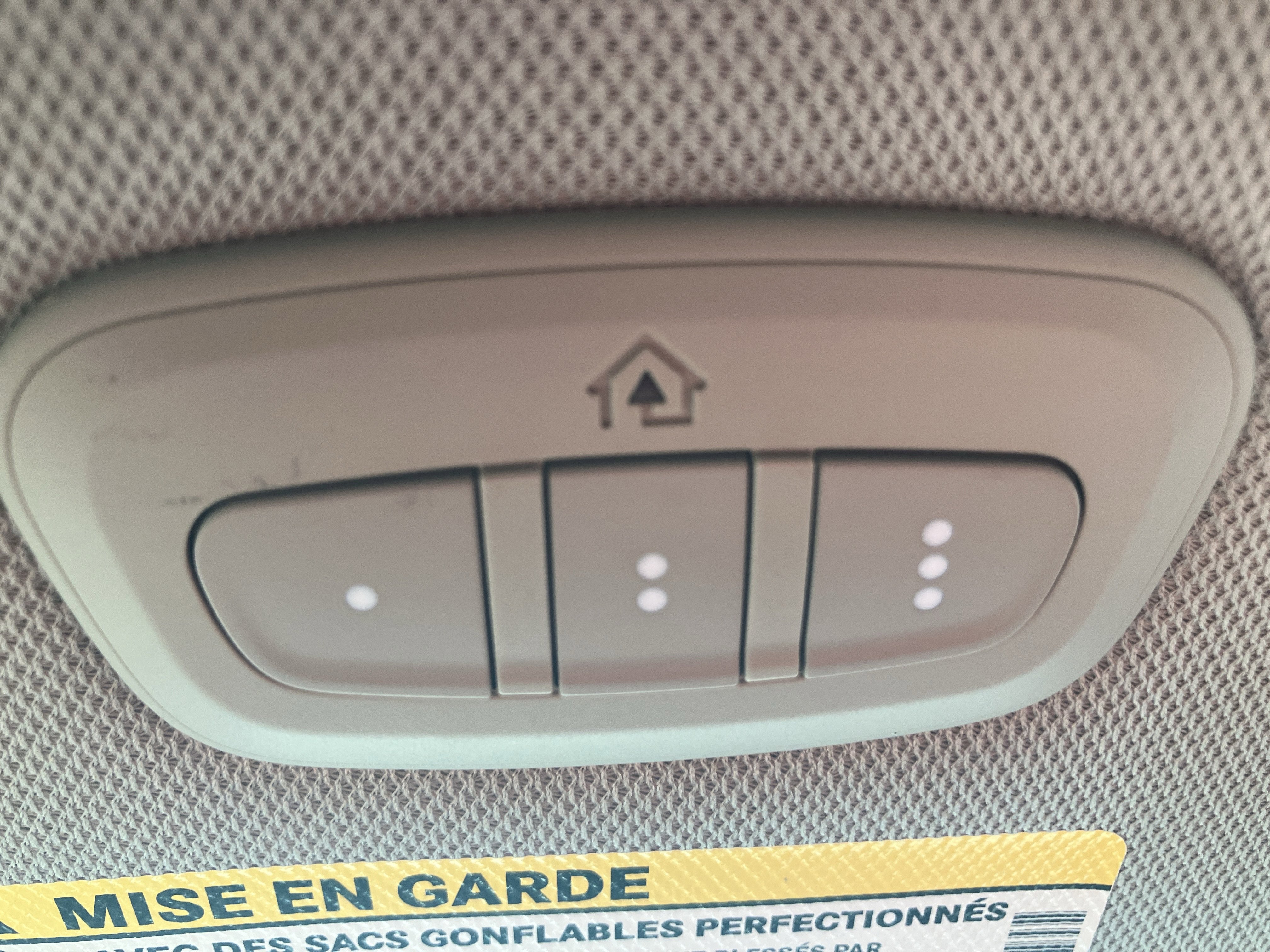 Used 2022 Chrysler Pacifica Touring-L image 46