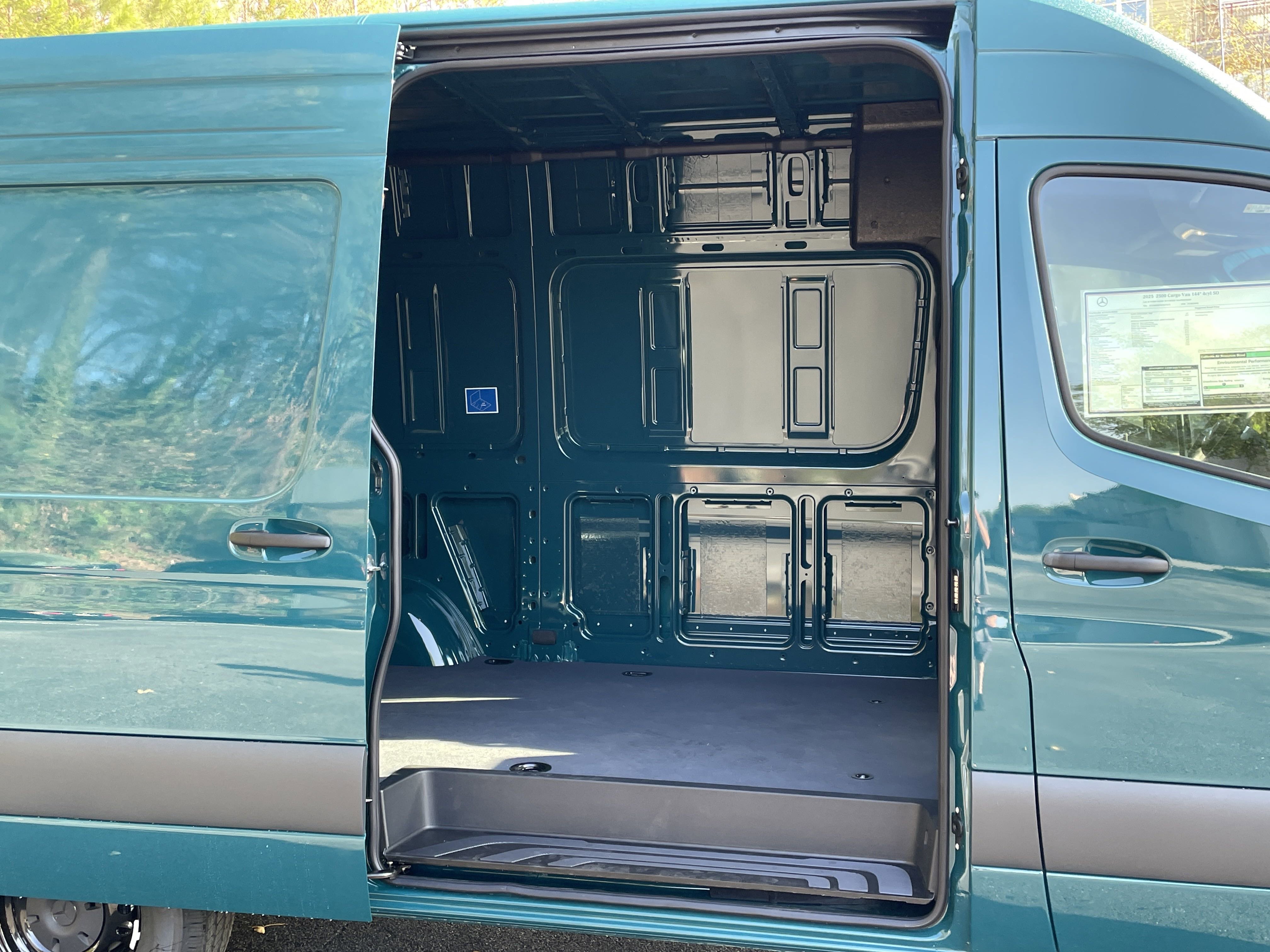New 2025 Mercedes-Benz Sprinter 2500 image 6