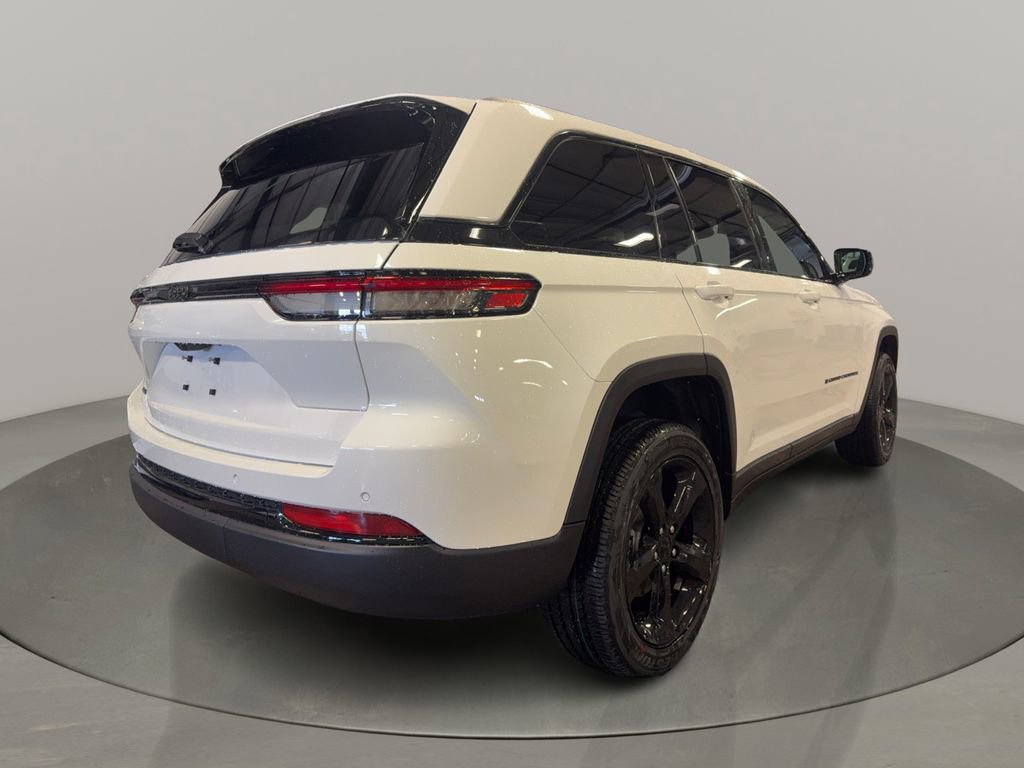 New 2025 Jeep Grand Cherokee 4WD image 6