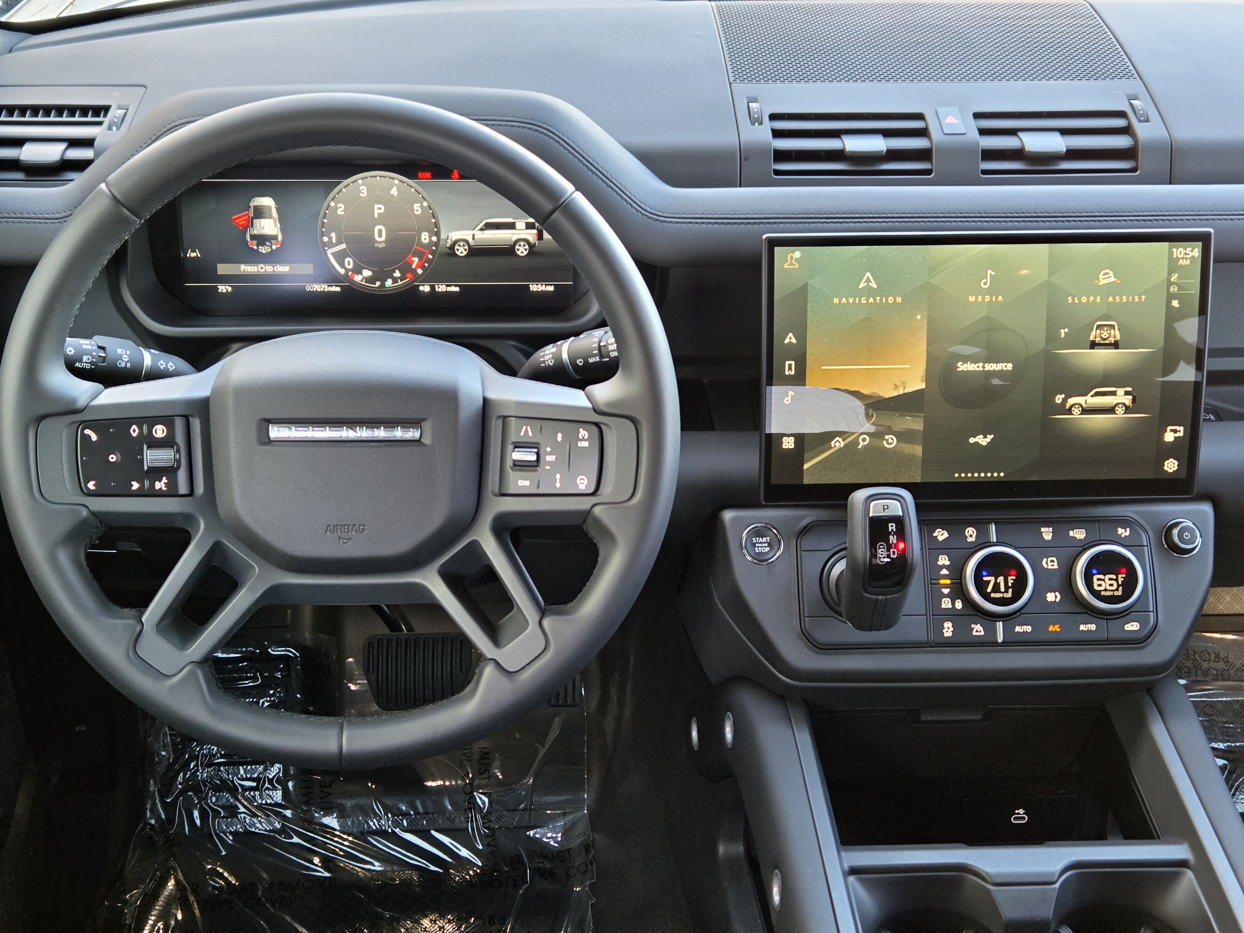 Certified 2026 Land Rover Defender 110 X-Dynamic SE AWD/4WD image 22