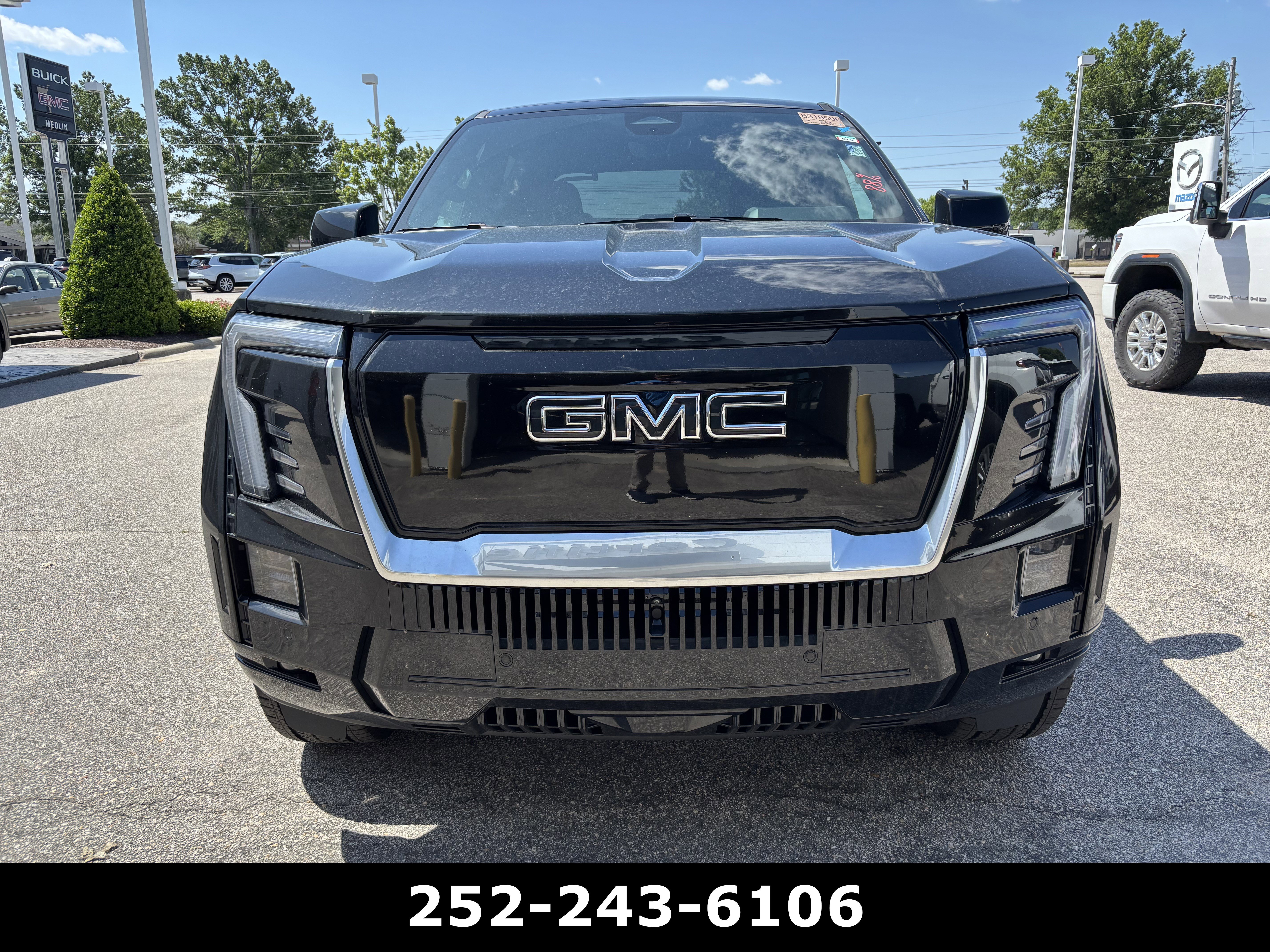 Used 2025 GMC Sierra EV Denali AWD/4WD image 2