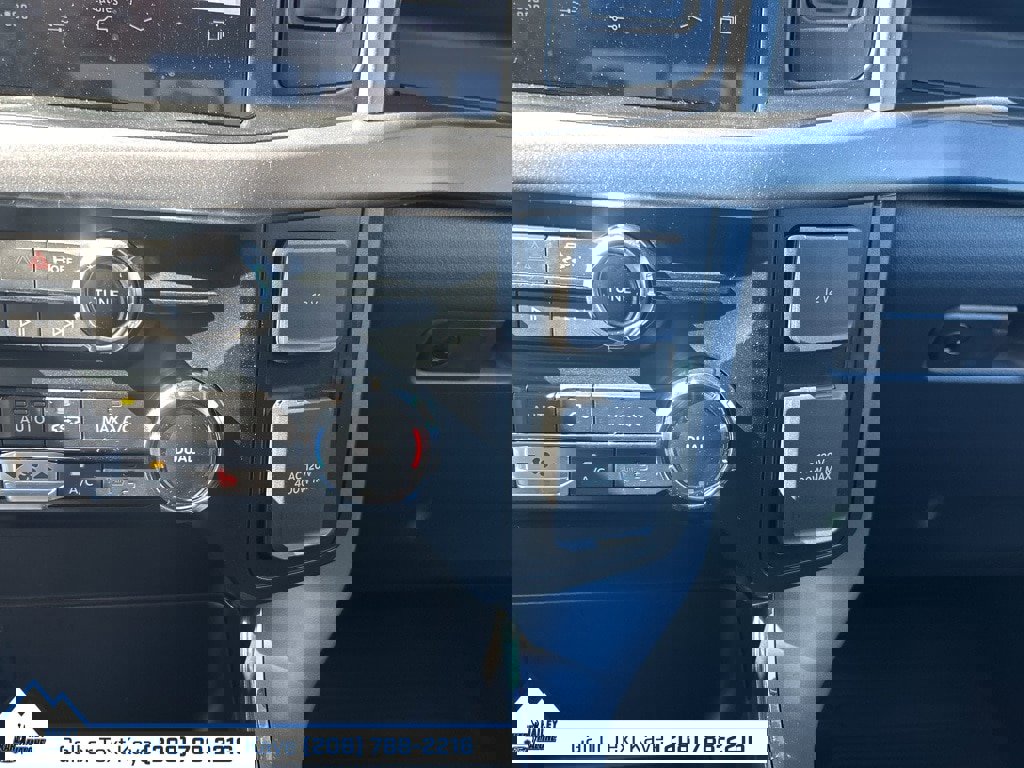 New 2025 Ford F150 XLT w/ Equipment Group 302A MID image 51