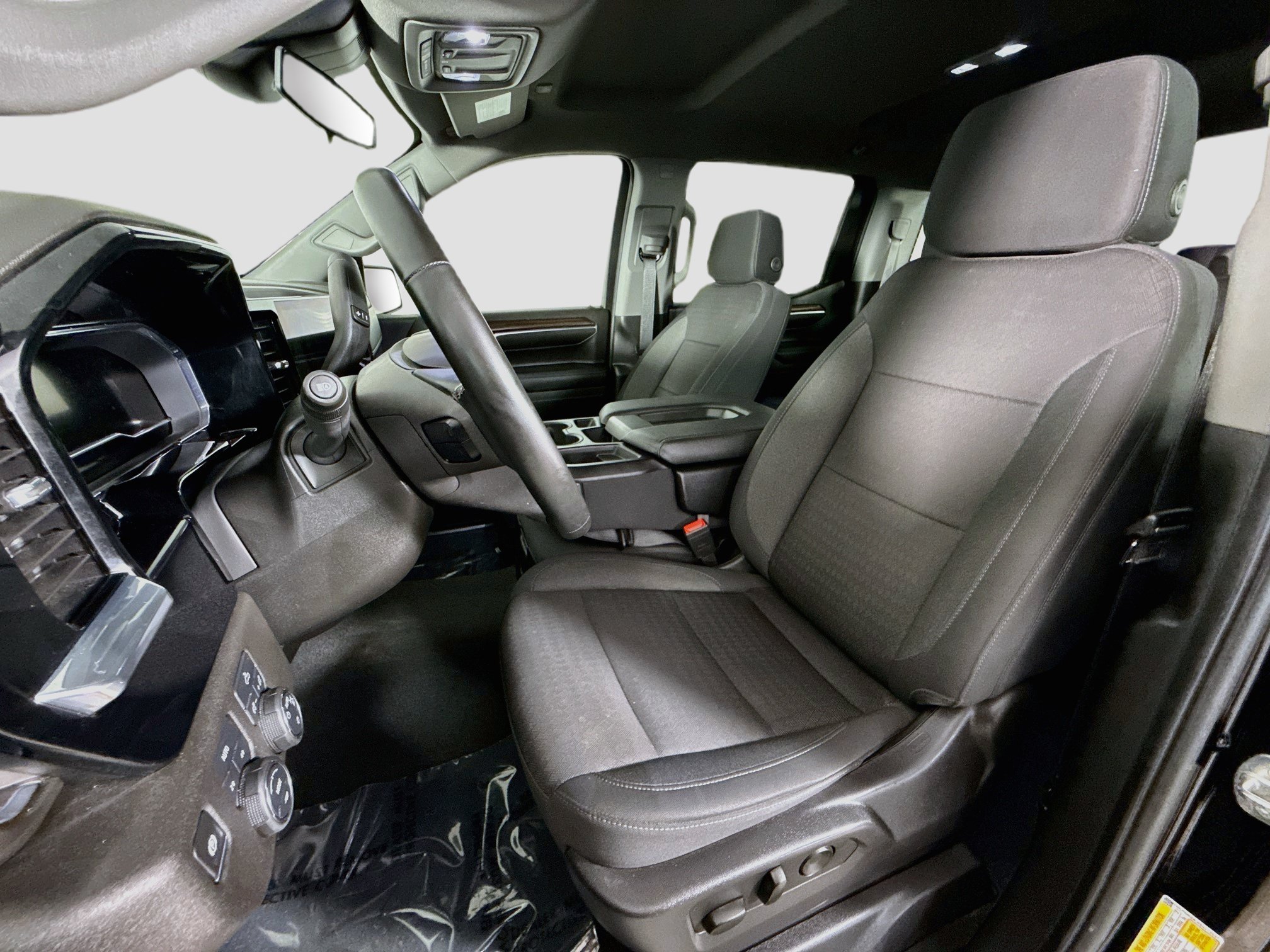 Used 2024 Chevrolet Silverado 1500 LT AWD/4WD image 22