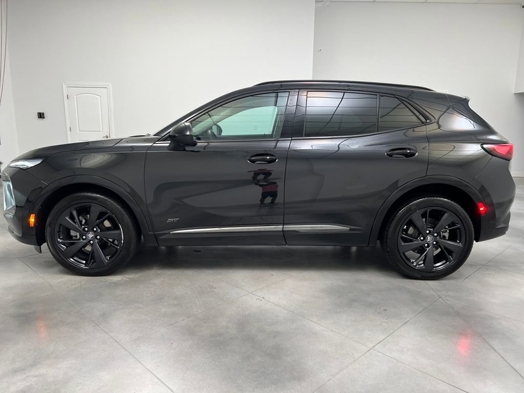 Used 2024 Buick Envision Sport Touring image 4