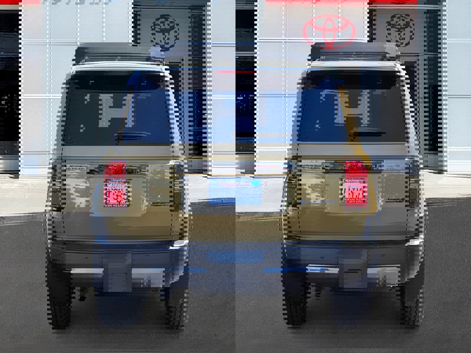 Used 2025 Toyota Land Cruiser w/ Premium Package image 5