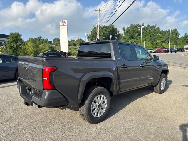 New 2026 Toyota Tacoma SR5 AWD/4WD image 17
