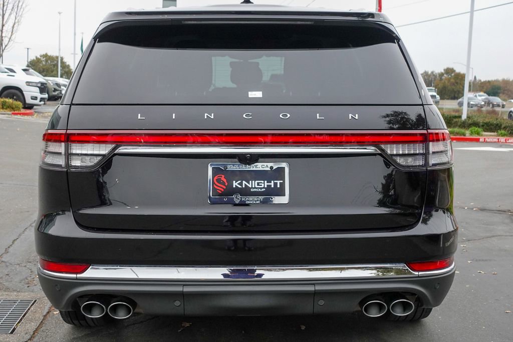 Used 2020 Lincoln Aviator Reserve w/ Equipment Group 201A image 9