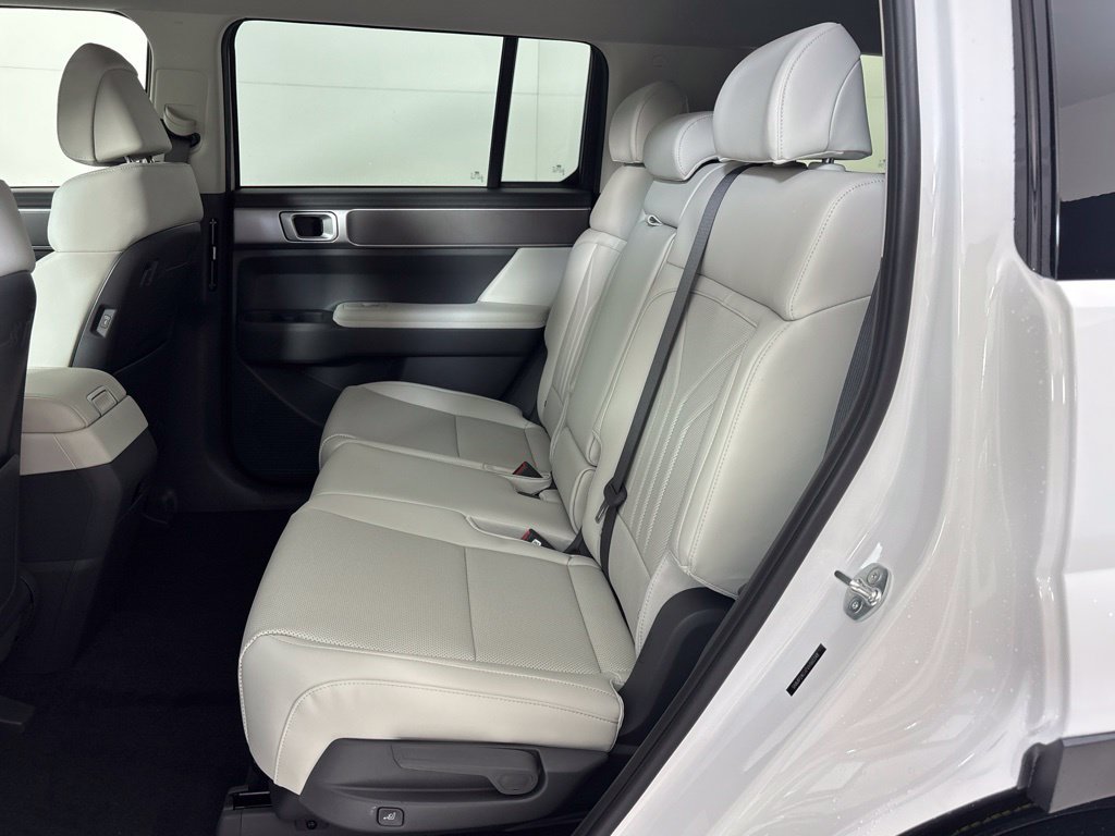 New 2027 Hyundai Santa Fe SEL FWD image 19