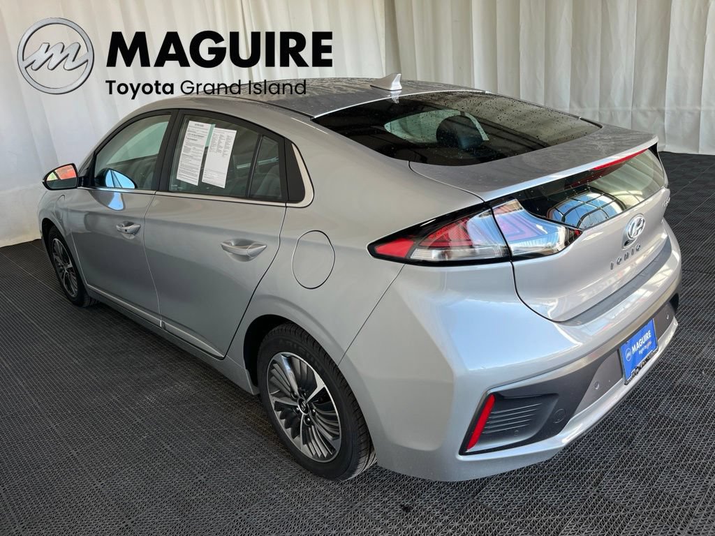 Used 2021 Hyundai Ioniq Limited FWD image 30