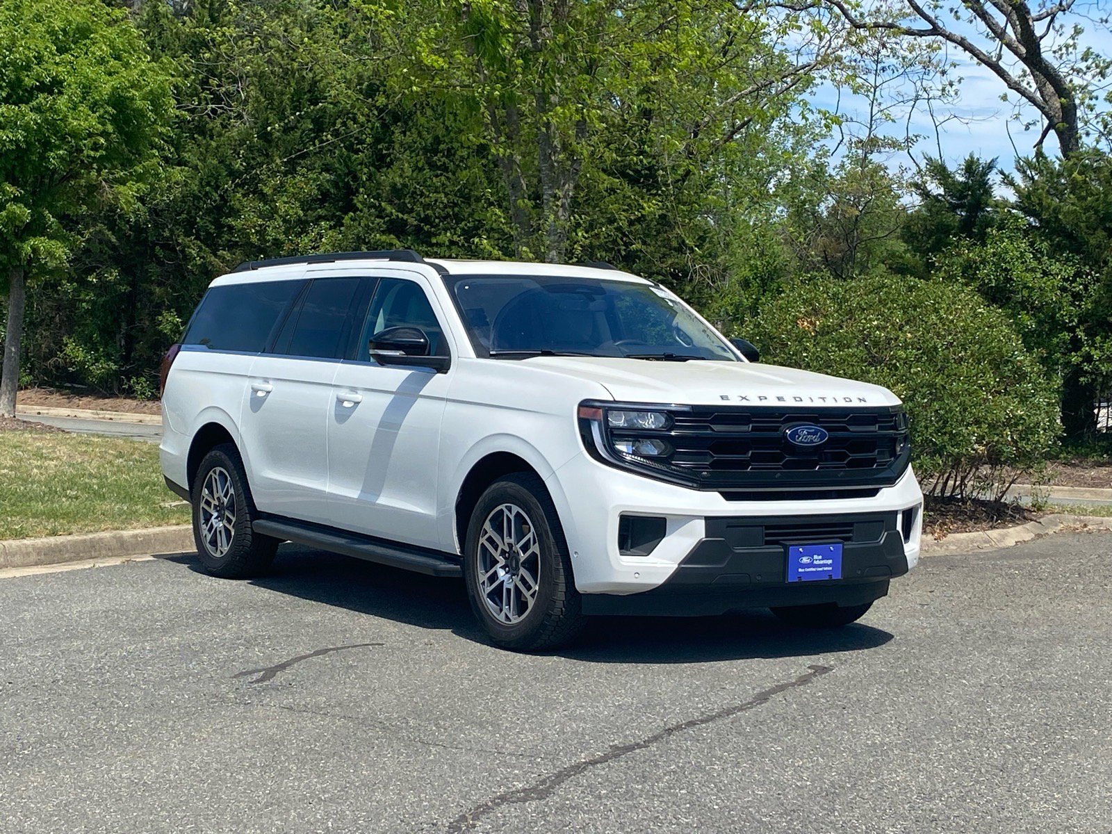 Used 2025 Ford Expedition Max Active image 2