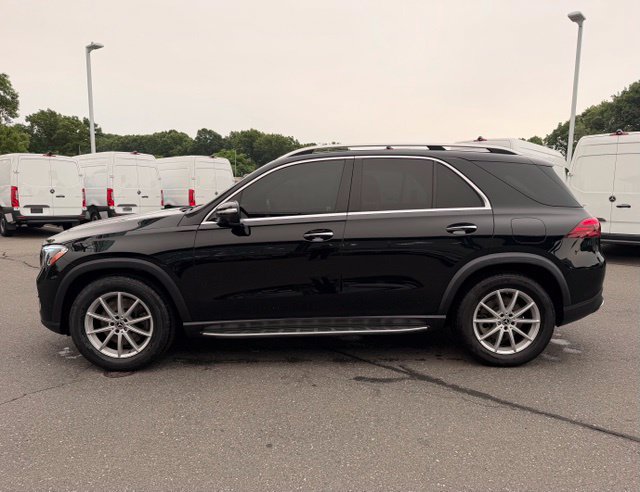 Used 2024 Mercedes-Benz GLE 450e 4MATIC image 4