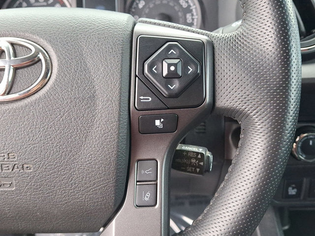 Used 2023 Toyota Tacoma TRD Off-Road w/ Advanced Technology Package image 19