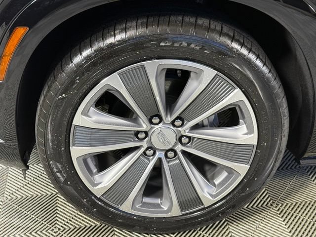 Certified 2026 Cadillac Vistiq Luxury AWD/4WD image 15