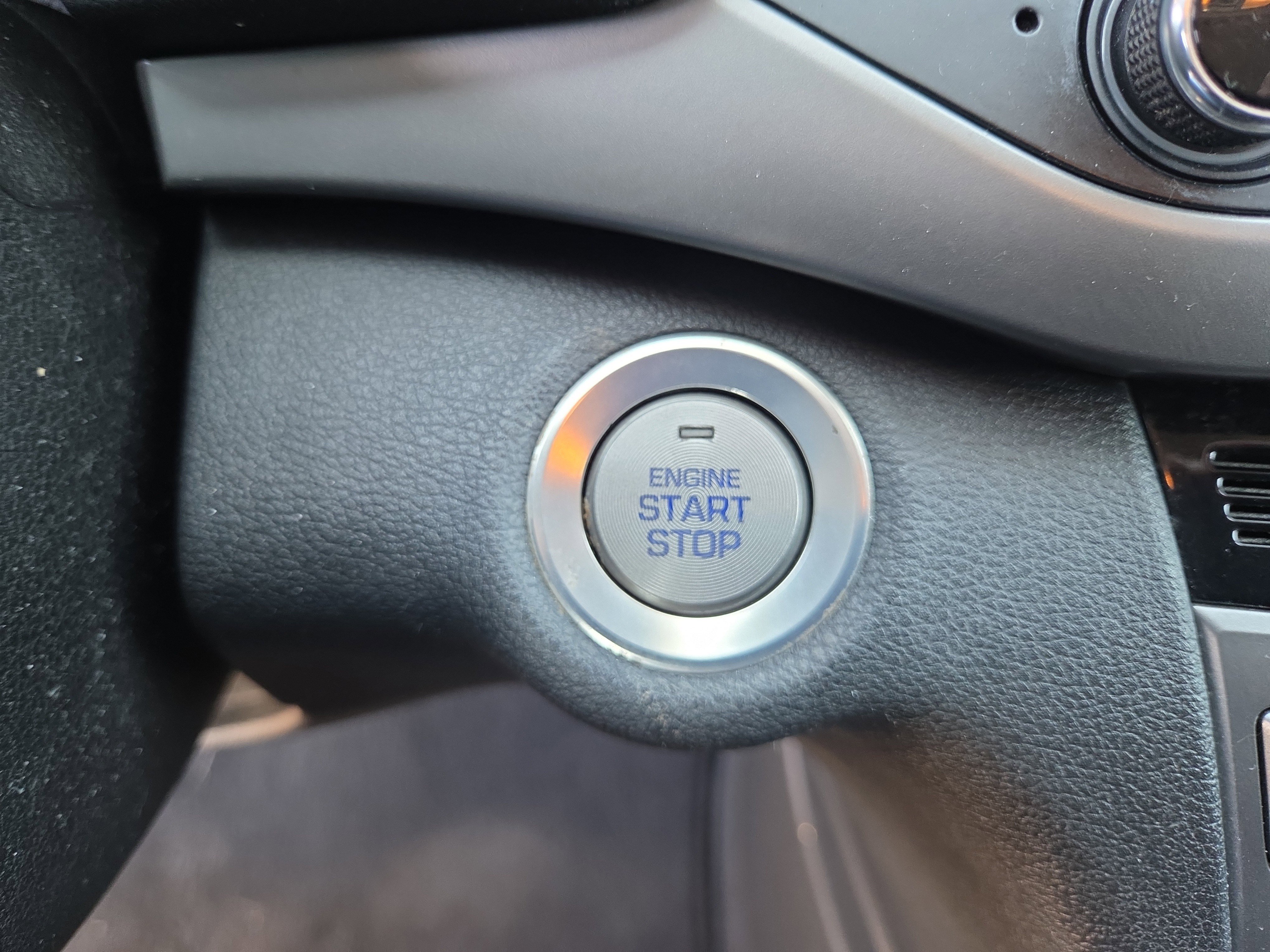 Used 2017 Hyundai Elantra Value Edition w/ Cargo Package image 27